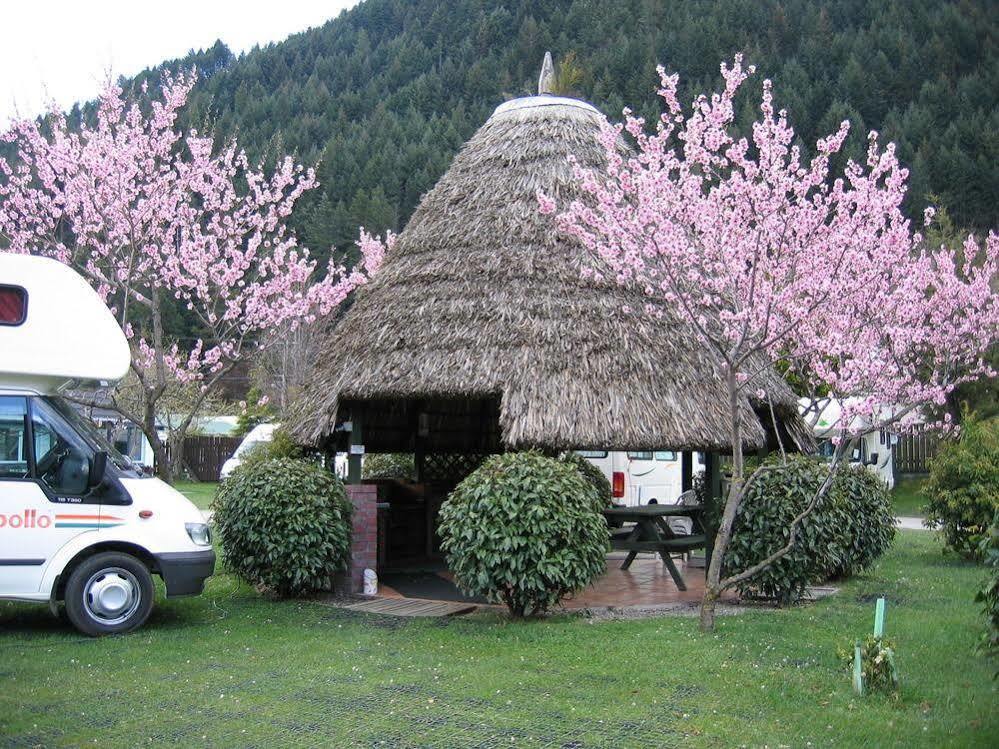 Queenstown Holiday Park Creeksyde Luaran gambar